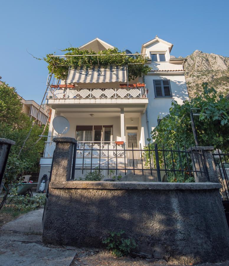 Apartment Kiwi Kotor Buitenkant foto